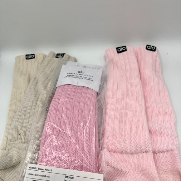 ALO Bundle Magenta Unisex Throwback Socks, Bone, and Powder Pink Scrunch Socks - Picture 10 of 16